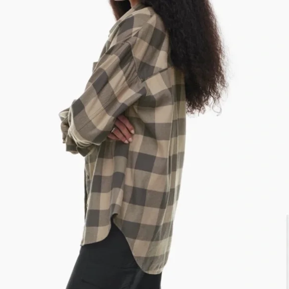 Aritzia Wilfred Free Relaxed Shirt - Picture 5 of 5